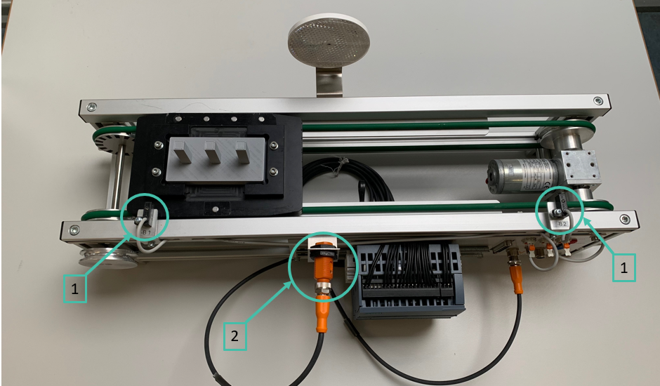 The conveyor band in question